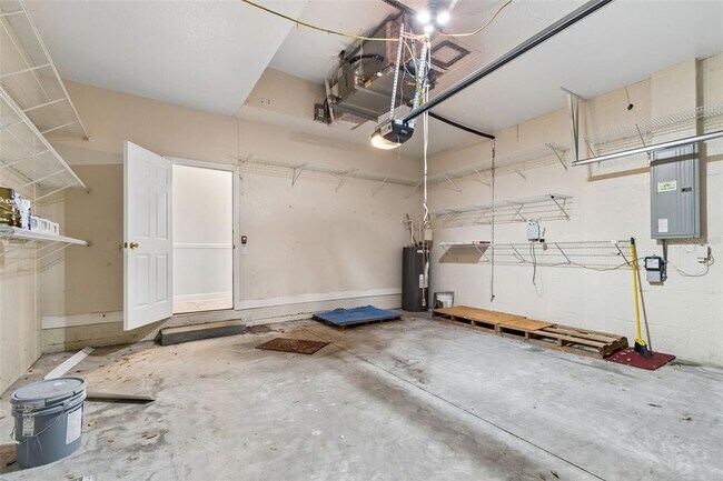 Building Photo - 1208 DR Martin Luther King JR Street North