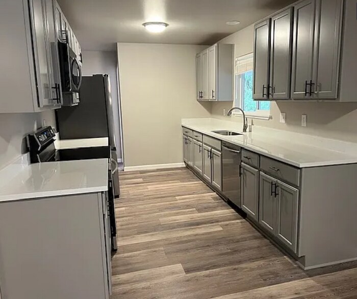 Building Photo - 8853 Lawrence Dr SE