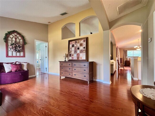 Building Photo - 2810 Beaver Dr