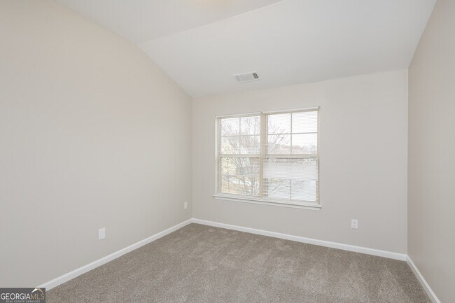 Building Photo - 842 Whitfield Oak Way NE