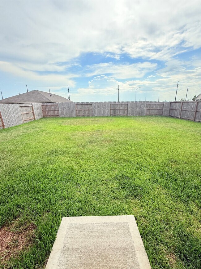 Building Photo - 702 Pleasant Pt Dr