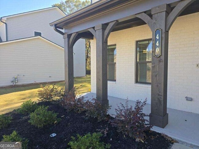 Building Photo - 440 Winding Rose Dr