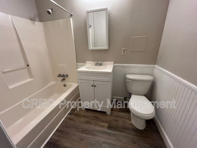 Building Photo - 3 Franklin St