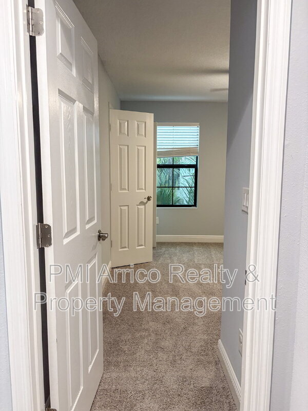 Building Photo - 12860 Satin Lily Dr