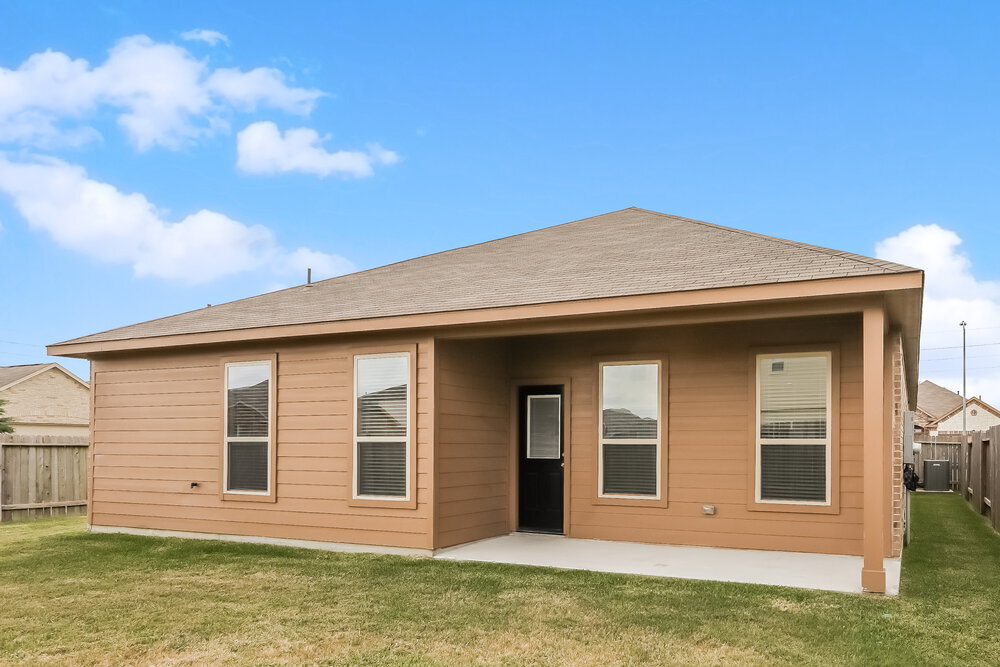 Building Photo - 23006 Silver Linden Ct