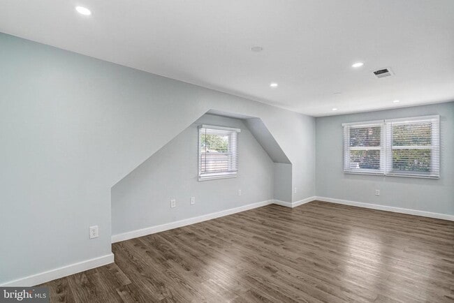 Building Photo - 3120 Chepstow Ln