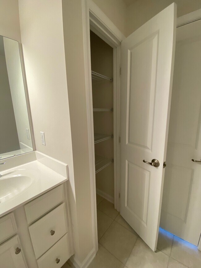 Building Photo - 126 Bicameral Ln