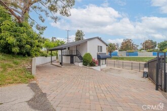 Building Photo - 2254 Riverside Dr
