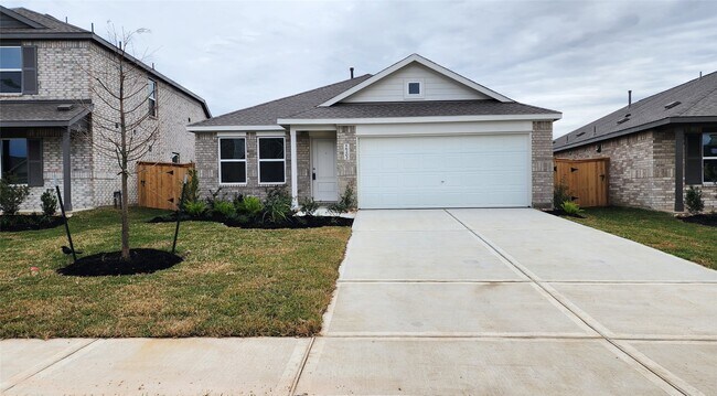 Building Photo - 16202 Rustic Pr Dr