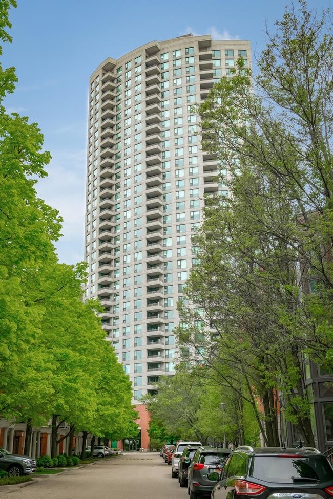 Primary Photo - 501 N Clinton St