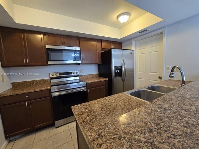 Building Photo - 1213 SW 74th Ave