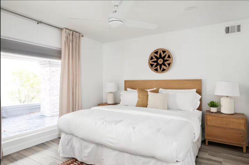 Building Photo - 5601 E Sylvia St