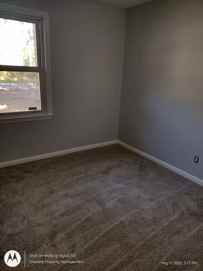 Building Photo - Beautiful 4 Bedroom 1.5 Bath Home for rent