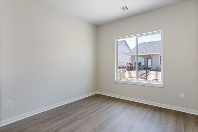 Building Photo - 1727 S Limuel Cir