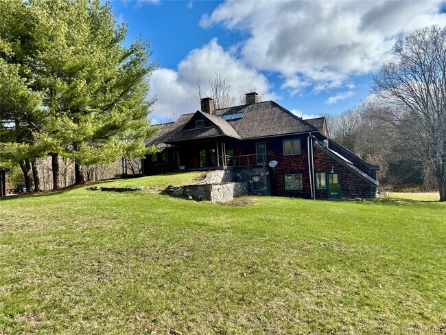 Building Photo - 22 Knight Rd