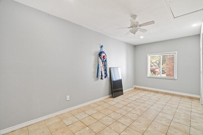 Building Photo - 8525 Mystic Trail