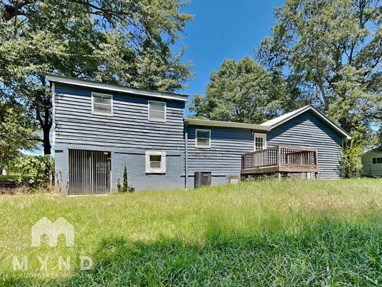 Building Photo - 222 Dobbins Mill Rd