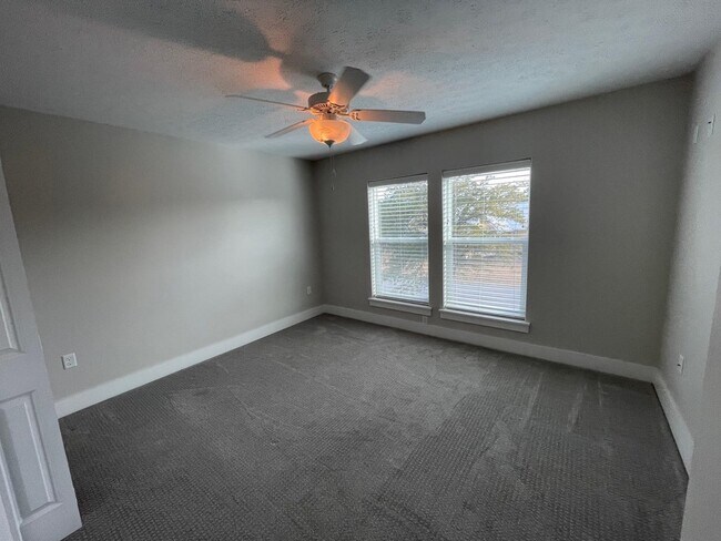 Building Photo - 143 Reef Dr
