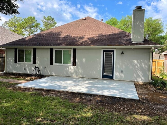 Building Photo - 15122 Red Cedar Cove Ln