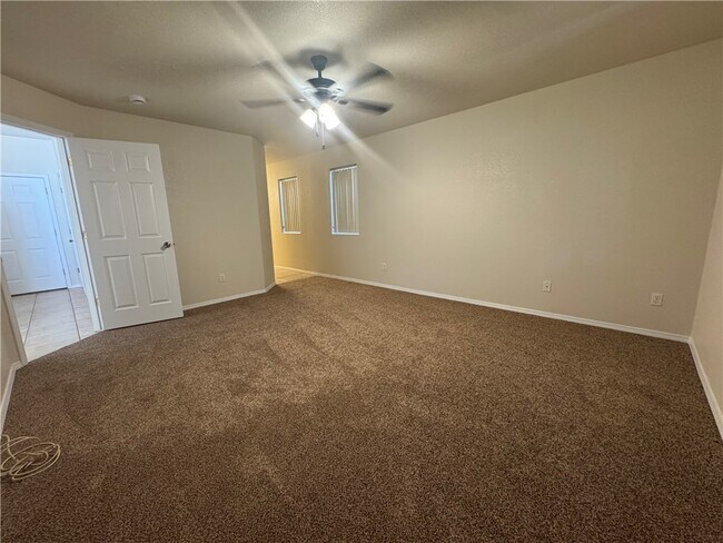 Building Photo - 5288 Tierra Linda Dr