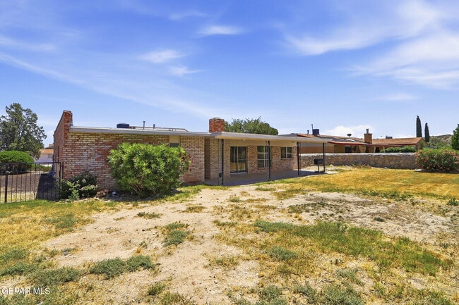 Building Photo - 3329 Old Spanish Trail