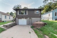 Building Photo - Updated Home in Olde Towne Bellevue