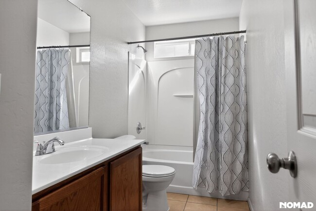 Building Photo - 22066 W Solano Dr