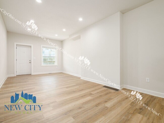 Building Photo - 91-93 N Central Avenue, Columbus, OH 43222