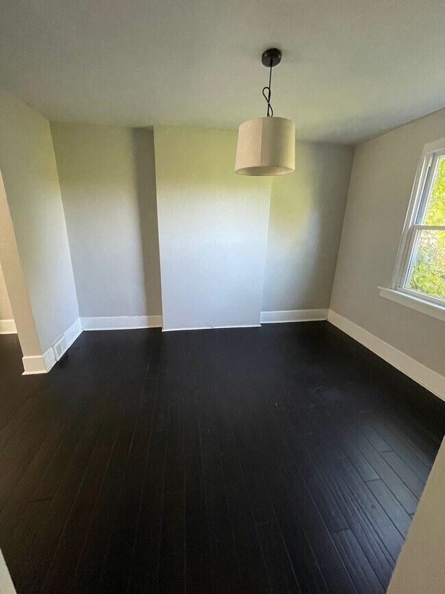 Building Photo - 1528 Methyl St