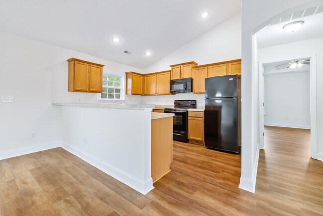 Building Photo - 2711 Green Pond Cir