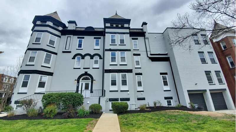 Building Photo - 2917 13th St NW