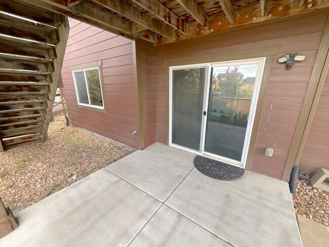 Building Photo - 6652 Maple Stone Ln