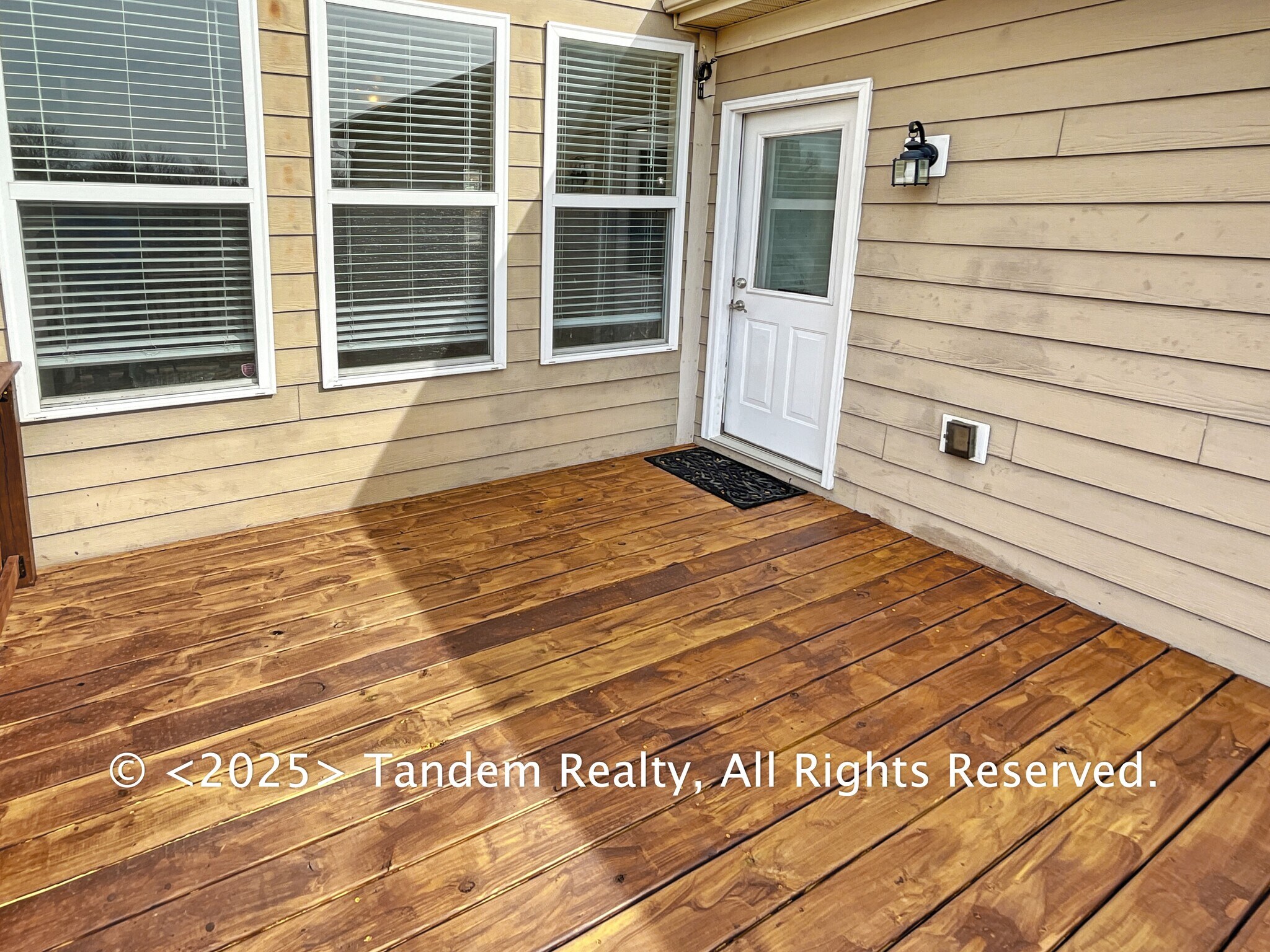 Building Photo - 209 Watson View Dr