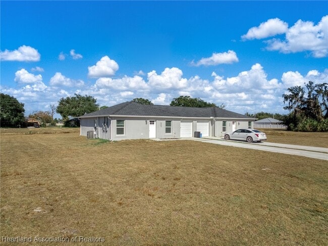 Building Photo - 6303 Red Cedar Rd