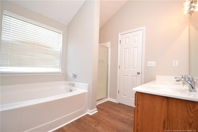 Building Photo - 1428 Cricket Ridge Dr