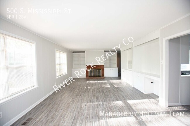 Building Photo - 500 S Mississippi St