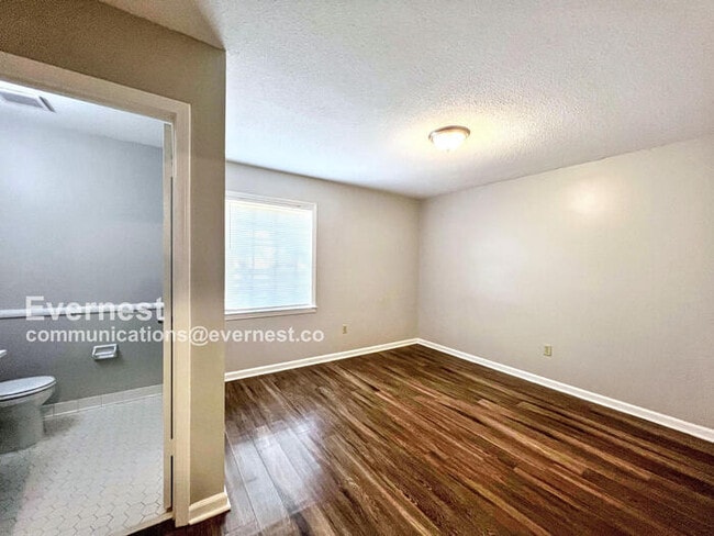 Building Photo - 5728 Choctaw Dr
