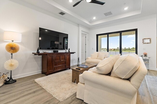 Building Photo - 15883 Key Biscayne Ln
