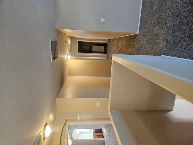 Building Photo - 586 W Cobblestone Ct