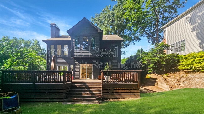 Building Photo - 1086 Pine Grove Ave NE