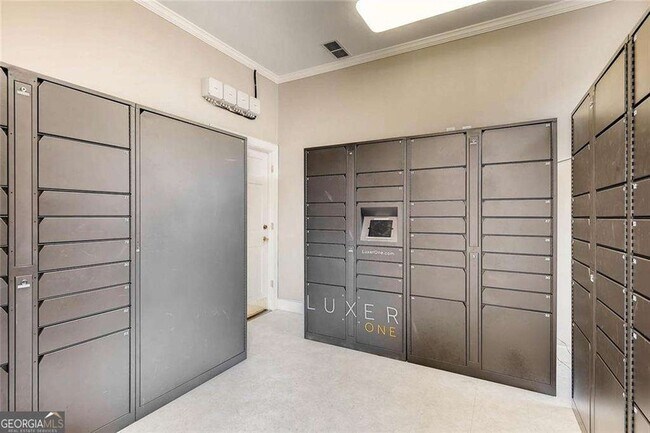 Building Photo - 3777 Peachtree Rd NE