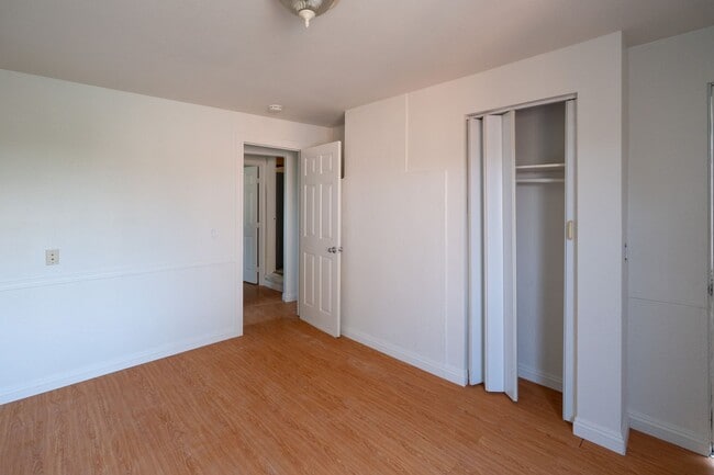 Building Photo - 4452Cogs