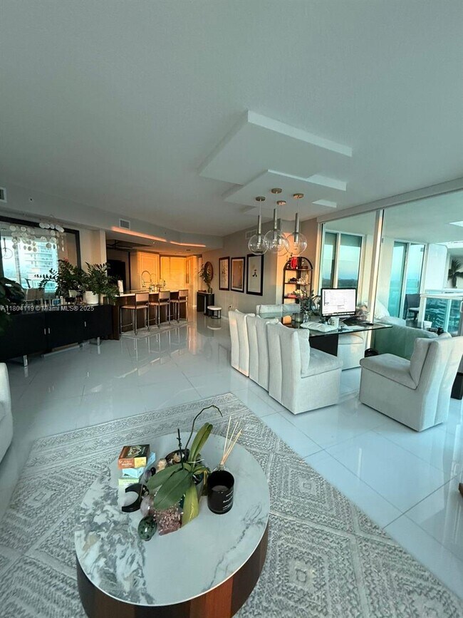 Building Photo - 250 Sunny Isles Blvd