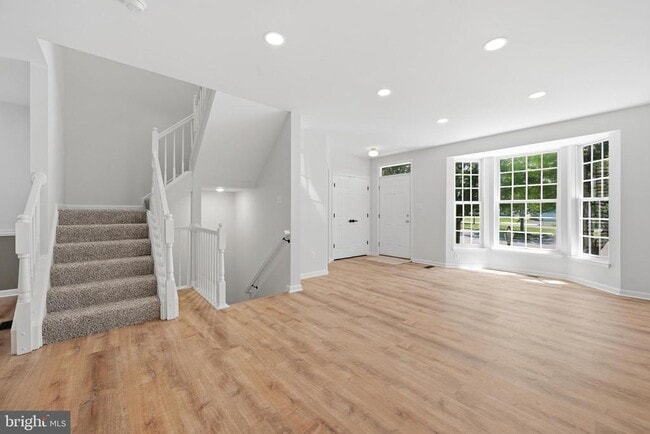 Building Photo - 8972 Benchmark Ln