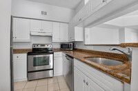 Building Photo - 3421 Tuscany Way