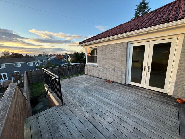 Building Photo - 8049 19th Ave NW