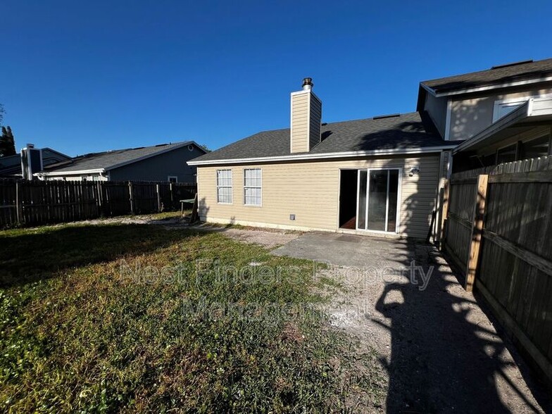 Building Photo - 2532 White Horse Rd E