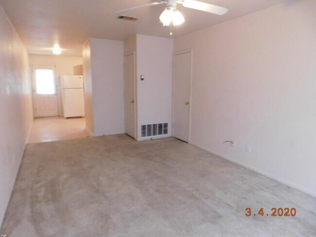 Building Photo - 2811 Cantabrian Dr