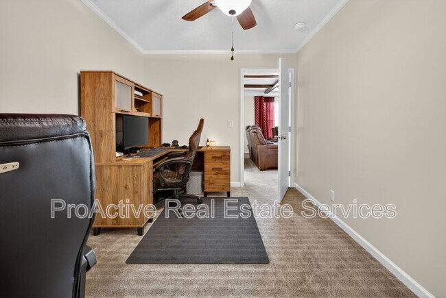Building Photo - 1053 Pitchkettle Rd