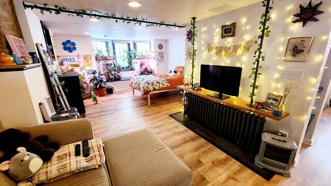 Building Photo - 719 Remington St